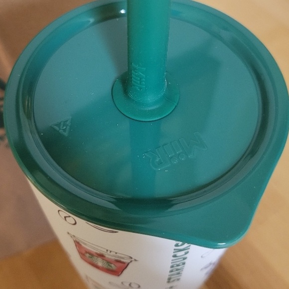 Starbucks x Roller Rabbit Tumbler set - Picture 3 of 8